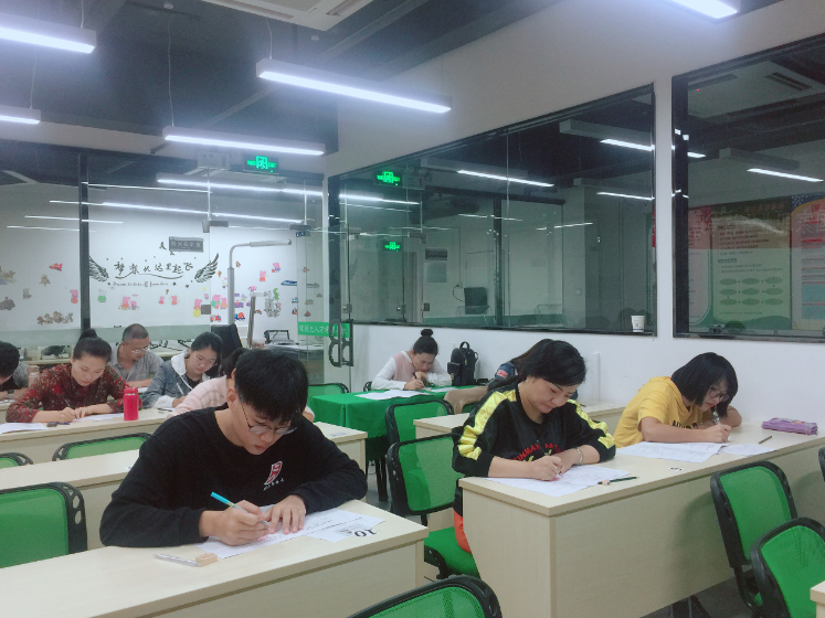 深圳視普泰第四屆驗光師定配工培訓班順利畢業！??！