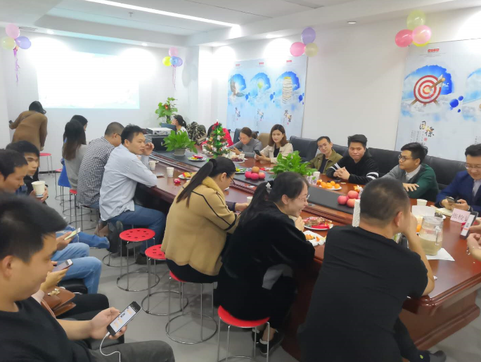 視普泰眼鏡培訓(xùn)“圣誕歡樂趴”活動圓滿結(jié)束！！！