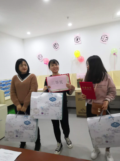 視普泰眼鏡培訓(xùn)“圣誕歡樂趴”活動圓滿結(jié)束！！！