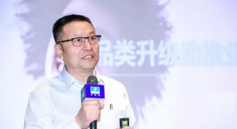 品類功能化升級，創造極致感體驗：依視路聯合歐萊雅舉行跨界培訓會