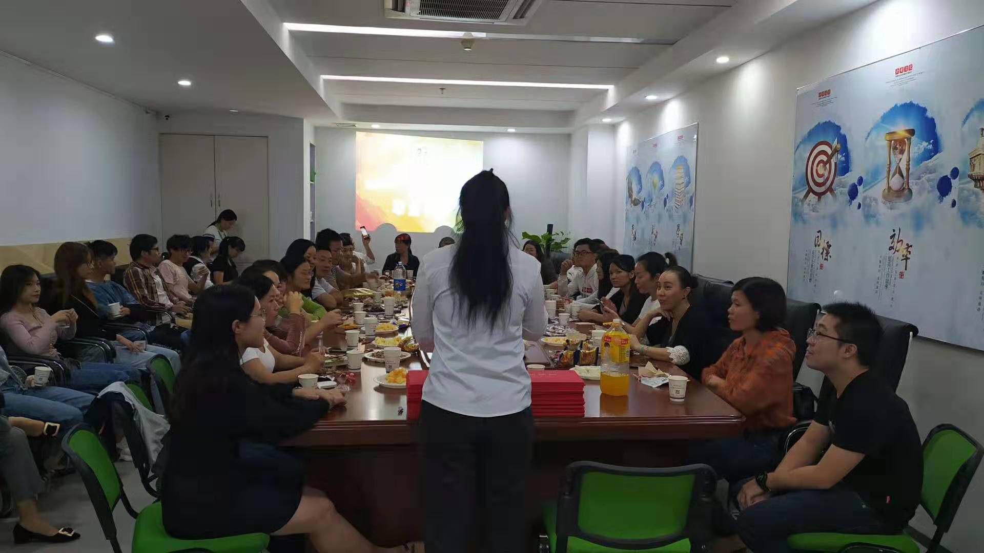 深圳視普泰第九屆驗(yàn)光定配培訓(xùn)學(xué)員順利畢業(yè)！！！