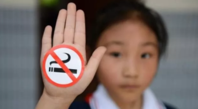 中國男性青少年吸煙率達(dá)34%：吸煙不僅影響心血管系統(tǒng)，還損害視力